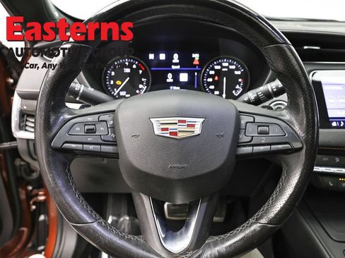 Used 2019 Cadillac XT4 Sport AWD/4WD image 10