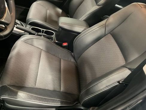 Used 2015 Toyota Corolla S image 11