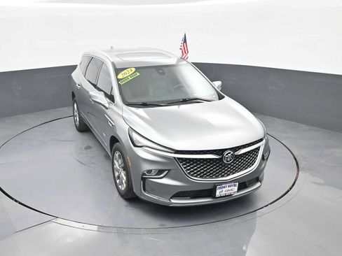 Used 2024 Buick Enclave Avenir AWD/4WD image 34