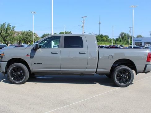 New 2026 RAM 2500 Laramie AWD/4WD image 2