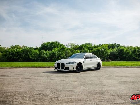 Used 2021 BMW M3 MANUAL w/ M Carbon Exterior Package image 18