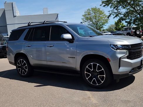 Used 2024 Chevrolet Tahoe RST w/ Luxury Package AWD/4WD image 7