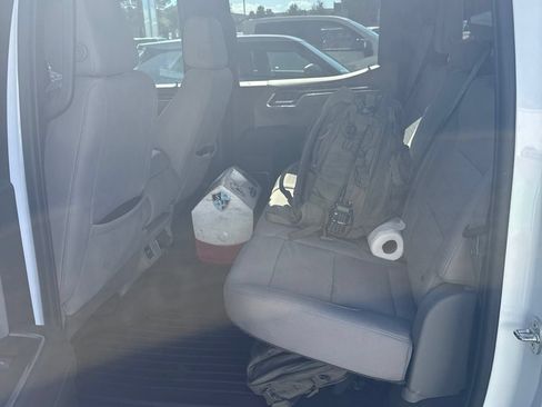 Used 2023 Chevrolet Silverado 1500 LT AWD/4WD image 8