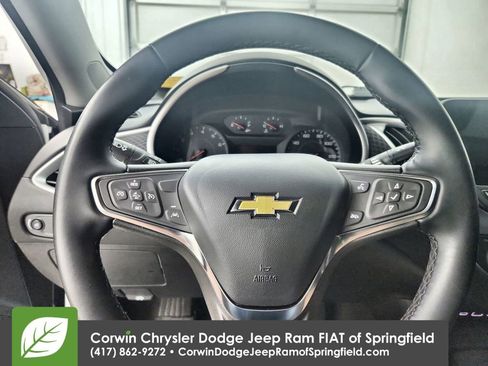 Used 2024 Chevrolet Malibu RS FWD image 22