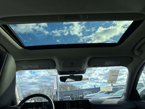 New 2026 Nissan Sentra SR w/ SR Premium Package FWD image 5