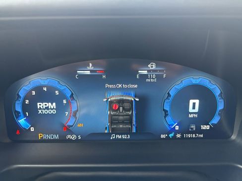 Used 2025 Ford Bronco Outer Banks AWD/4WD image 12