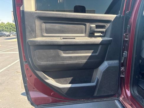 Used 2013 RAM 2500 Tradesman w/ Chrome Appearance Group AWD/4WD image 11