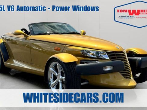 Used 2002 Chrysler Prowler image 1