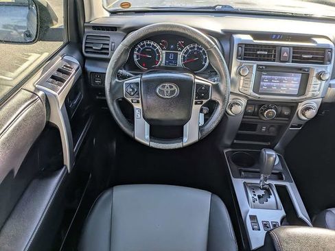 Used 2016 Toyota 4Runner SR5 Premium image 15
