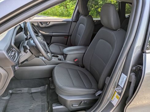 Used 2023 Ford Escape Active w/ Tech Pack #1 AWD/4WD image 7