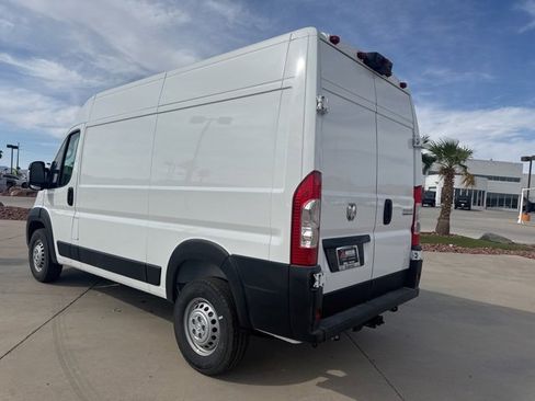 New 2025 RAM ProMaster 1500 w/ Convenience Group image 3