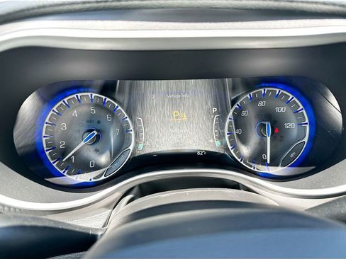 New 2026 Chrysler Pacifica Select image 12