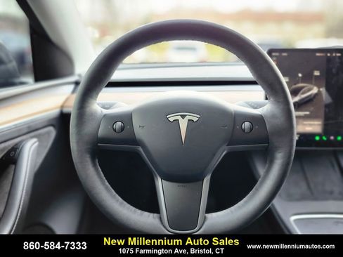 Used 2023 Tesla Model Y Long Range image 20