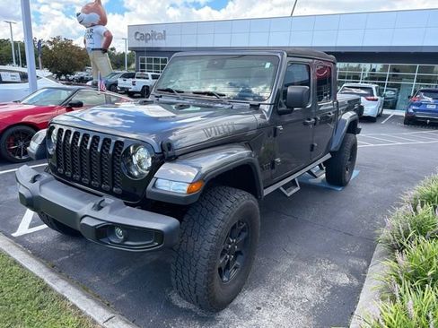 Used 2021 Jeep Gladiator Sport AWD/4WD image 1