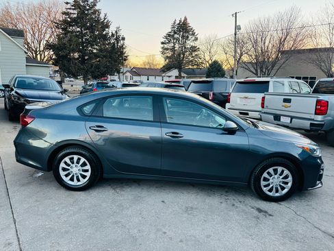 Used 2021 Kia Forte Sedan image 2