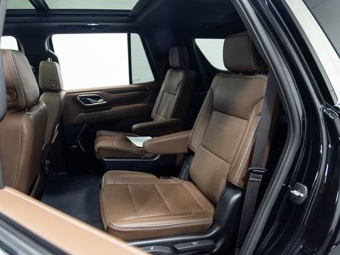 Used 2023 Chevrolet Tahoe High Country AWD/4WD image 23