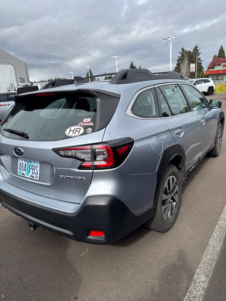 Used 2023 Subaru Outback AWD/4WD image 3