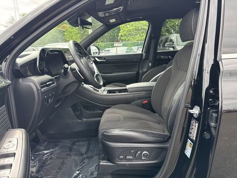 Used 2025 Hyundai Palisade Calligraphy AWD/4WD image 11