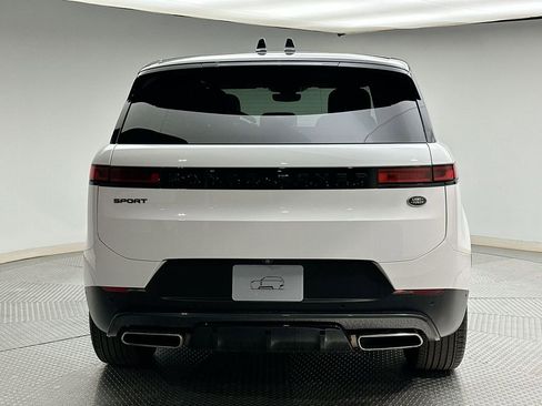 Used 2023 Land Rover Range Rover Sport SE image 12