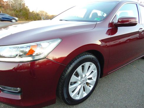 Used 2013 Honda Accord Touring image 28