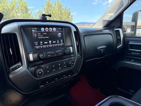 Used 2017 Chevrolet Silverado 1500 LT w/ LT Fleet Convenience Package image 32