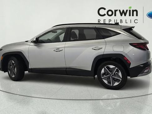 Used 2025 Hyundai Tucson SEL FWD image 3