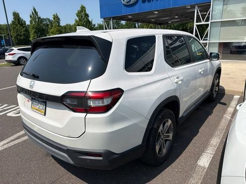 Used 2024 Honda Pilot EX-L image 13