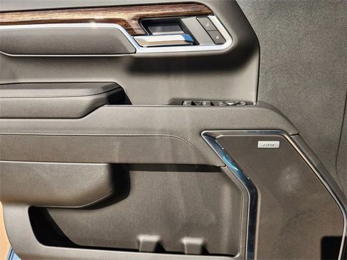 New 2026 GMC Sierra 1500 Elevation image 16