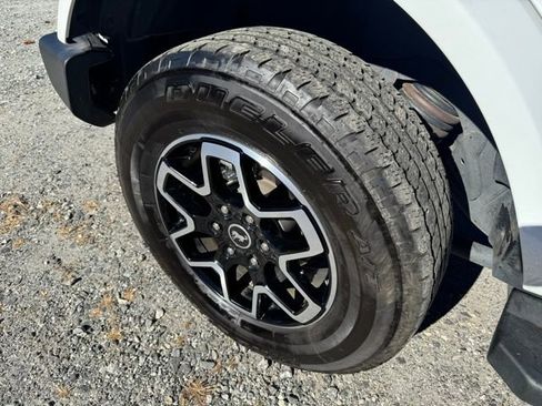 Used 2023 Ford Bronco Outer Banks image 13