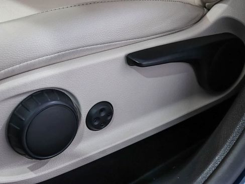 Used 2022 Mercedes-Benz GLB 250 image 21