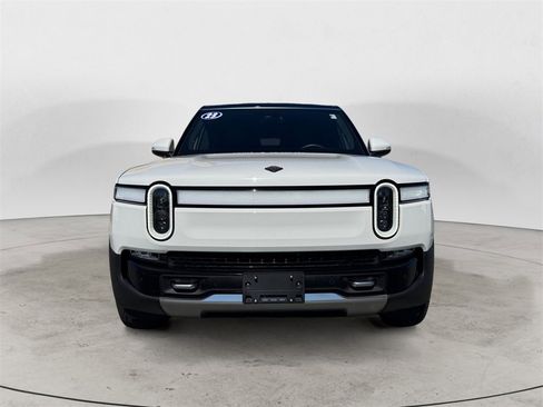 Used 2023 Rivian R1S Adventure image 20