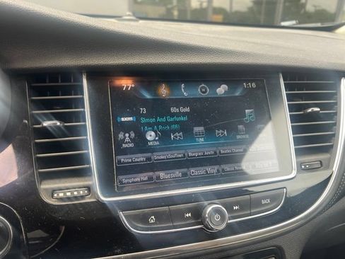 Used 2020 Buick Encore Preferred FWD image 7