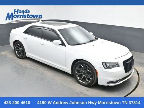 Used 2016 Chrysler 300 S image 1