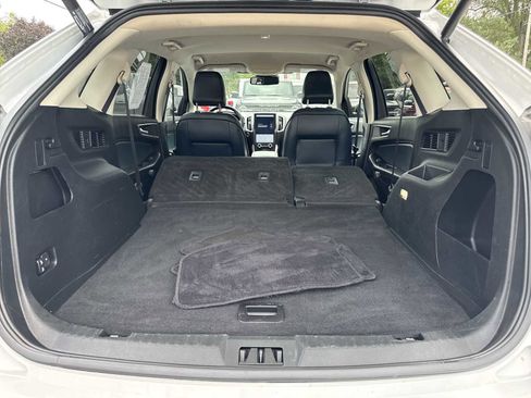 Used 2022 Ford Edge SEL w/ Sport Appearance Package image 14
