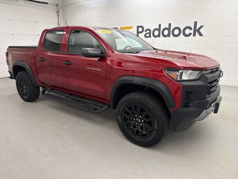 Used 2025 Chevrolet Colorado Trail Boss AWD/4WD image 7
