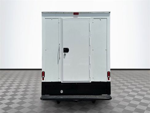 New 2025 Ford E-350 and Econoline 350 Super Duty w/ Power Equipment Group image 5