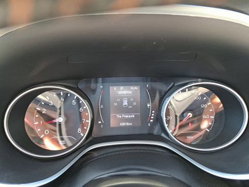 Used 2020 Jeep Compass Latitude FWD image 7