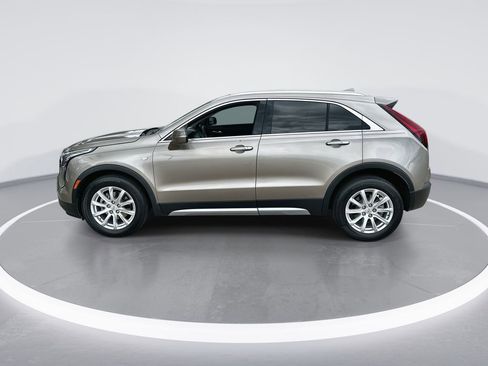 Used 2023 Cadillac XT4 Premium Luxury w/ Enhanced Visibility Package FWD image 5