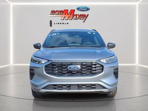 Used 2024 Ford Escape ST-Line w/ Tech Pack #1 AWD/4WD image 2