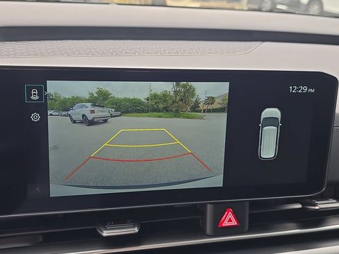 New 2027 Kia Carnival FWD image 22