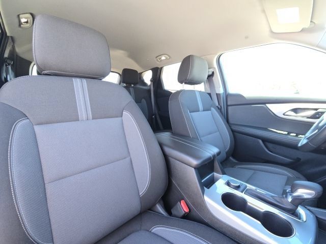 Used 2024 Chevrolet Blazer LT FWD image 18