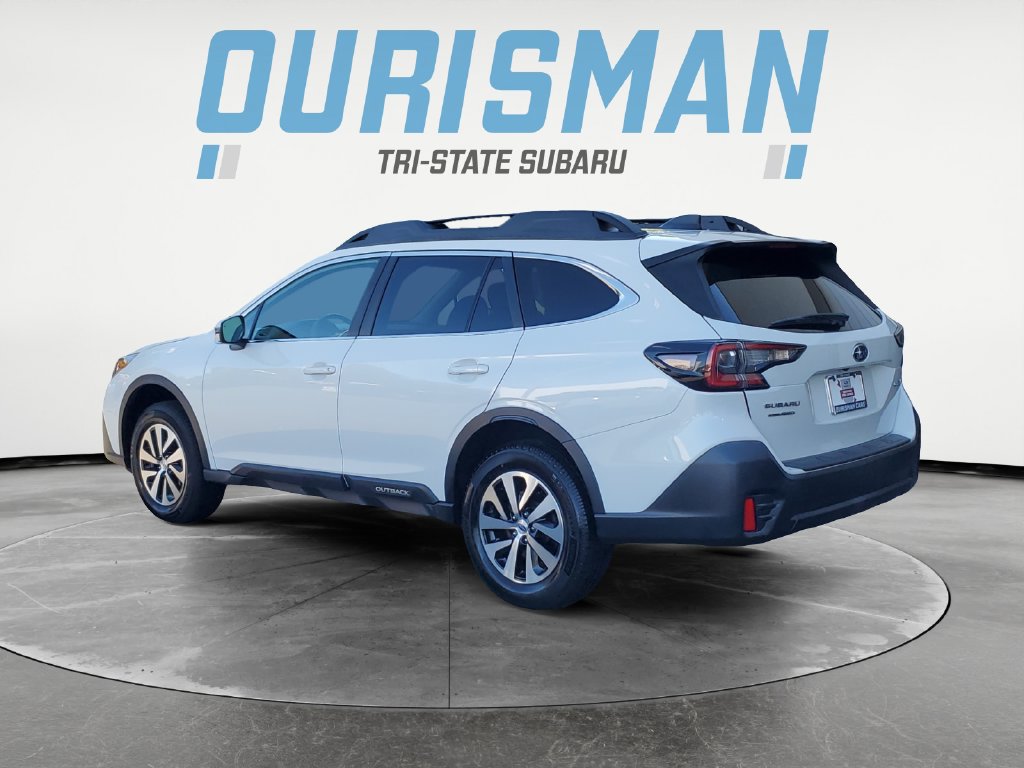 Certified 2022 Subaru Outback Premium w/ Popular Package #1 AWD/4WD image 4