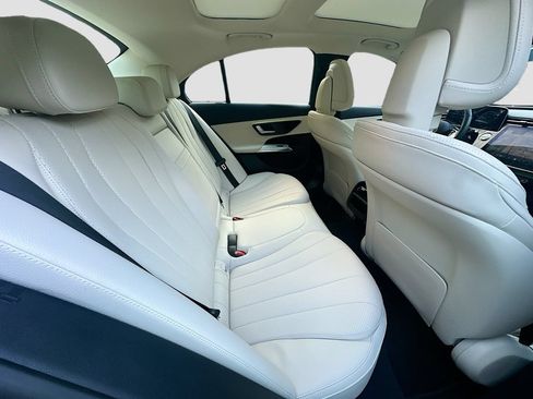 Certified 2025 Mercedes-Benz E 350 4MATIC Sedan image 29