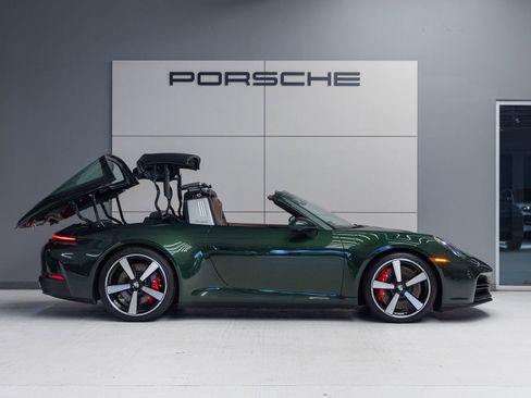 Used 2026 Porsche 911 Targa 4S AWD/4WD image 9