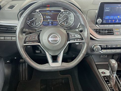 Used 2023 Nissan Altima 2.5 SR FWD image 18