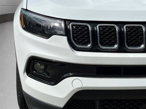 Used 2024 Jeep Compass Limited AWD/4WD image 5