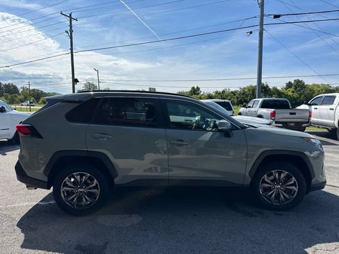 Used 2022 Toyota RAV4 XLE Premium AWD/4WD image 12