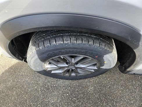 Used 2024 Nissan Rogue S image 4