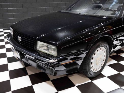 Used 1992 Cadillac Allante FWD image 8