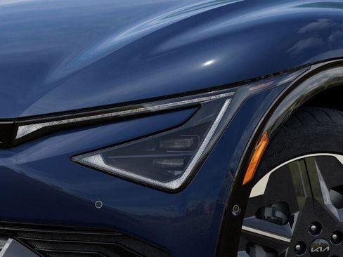 New 2025 Kia EV6 Light image 10